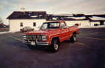 RedSilverado.jpg (43486 bytes)